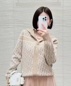 高品质 细节如图 0800110 D粉方粒项链 ZP4800 2025春夏最新款绝美系列 超可爱的粉方粒 立体的设计 每一颗方粒每一个面都是粉嫩嫩的珐琅点缀少女