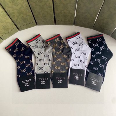 特 配专柜包装 gucci 古驰 新款中长款堆堆袜袜子 一盒五双 专柜同步筒袜袜子 大牌出街 潮人必备超好搭