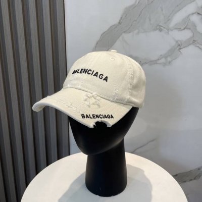 balenciaga巴黎世家新款Logo棒球帽 很酷的色系 男女佩戴都有不同Style 第一批抢先出货 巴黎粉必入款