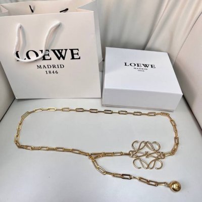 Loewe 腰链