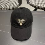 普拉达prada 新款经典三角标棒球帽万能必留款 戴一万年都好看 日常刚需 颜色完美 帽型正点 简直谁戴都好看质量超赞 时尚百搭