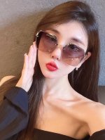 p80 Dior 2025新款女士方框太阳眼镜 开车墨镜 新款金属无框太阳镜 时尚大方 舒适轻盈 精致奢华 超轻 型号：Cd3022