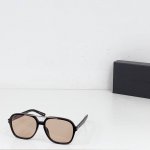 Saint Lauren 火爆程度毋庸置疑 model Sl545 size 57口18-145 852105