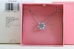 P120新品推荐 Swarovski 蓝钻雪花跳动的心 锁骨项链 探索这款雪花风格造型项链不凡的艺术性。每款镀佬单品采用一排透明的爪镶施华洛世奇合成立方氧化锆，