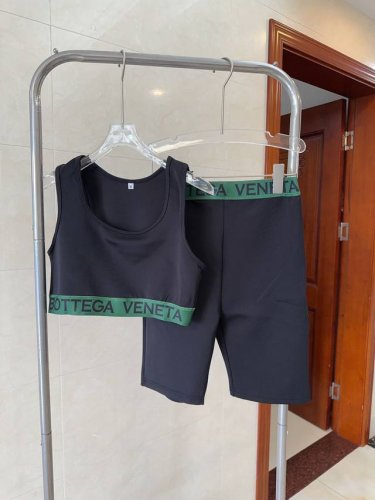 90 bv新款高弹力健身短款瑜伽服运动套装~小背心修身提臀显瘦打底裤 s M L Xl
