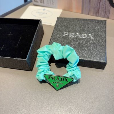 配包装 P50 单个 Prada 普拉达 网红新款发圈皮筋 精致佩戴舒适无压力，造型搭配必备！非常时尚百搭！
