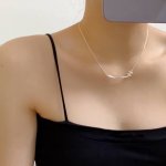东大门韩版小香风笑脸项链 小红书推荐爆款香奈儿Chanel最新款双C带钻项链真金保色超个性，百搭款特别特别赞，整体细节非常令人惊喜，设计感十足，不仅带出个人自信