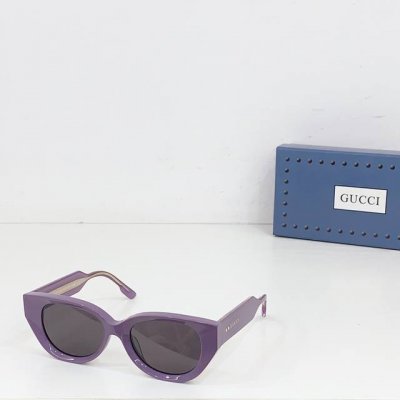 gg1532Sa Size：54口19-145 镜腿上饰有两颗金色铆钉和标志性的 Gucci 字样，散发着精致优雅的气息，是搭配任何造型的完美配饰。