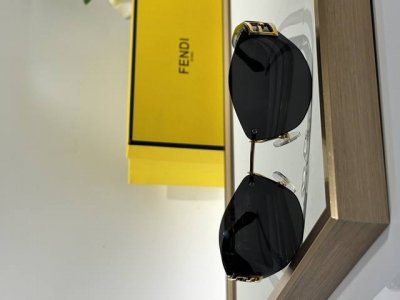 fendi Model：Fe40159U Size：99口17-145