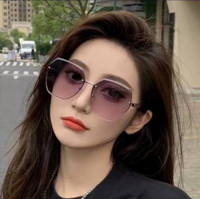 尼龙偏光系列 Gucci无框太阳镜墨多边形设计，不挑脸型，无论搭配大衣还是连衣裙都非常显气质尼龙偏光镜片预防紫外线 型号：G0638