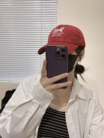 爆款celine 赛琳 官网代购版本。 原版1:1 定制！ 简约刺绣字母明星同款最新棒球帽，时尚潮流，高端做工！每一个帽子都是用心之作！非一般的品质，男女均可。