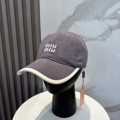 配防尘袋. Miumiu缪缪 新款订单款刺绣棒球帽大牌款超好搭配 赶紧入手