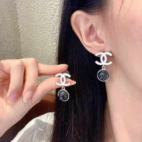 香奈儿滴油渐变双C耳环