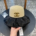 chanel香奈儿夏天水波纹拼接草帽子女时尚大帽檐百搭防晒休闲出游海边遮阳帽 Chanel香奈儿夏天水波纹拼接草帽子女时尚大帽檐百搭防晒休闲出游海边遮阳帽