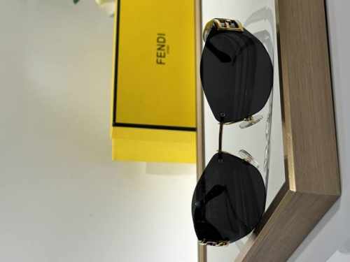 fendi Model：Fe40159U Size：99口17-145