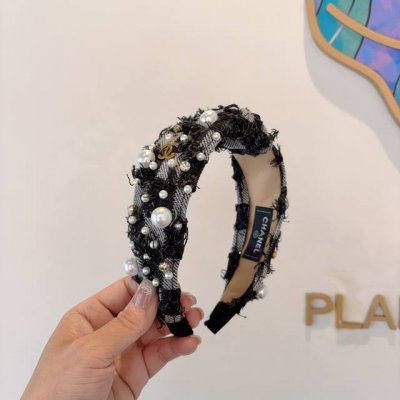 配包装 chanel 香奈儿 新款精美珍珠宽边发箍 复古网红爆款头箍 搭配高端材质 超精致 时尚高级感百搭款