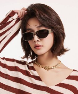 Gucci 2025开春新款 潮流爆款 时尚方框偏光太阳镜 高品质 佩戴舒适 网红潮款墨镜 女士高清尼龙偏光太阳镜 高品质Tr镜框 型号 G0317