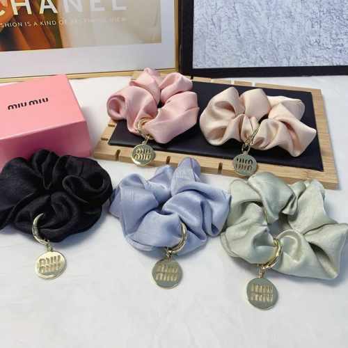 Miumiu缪缪 Miumiu发圈 绸缎吊牌Logo皮筋发圈气质百搭小仙女必入单品 宝藏款 闭眼入推荐款 单个