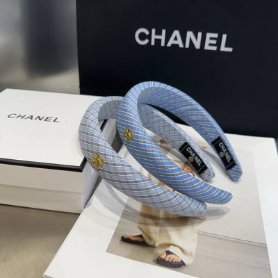 p 60配包装盒 chanel (香奈儿)最新款小香格子发箍，超级好看！名媛范儿十足，小仙女必备…