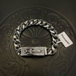 新款 专柜品质 Chrome Hearts克罗心 经典复古十字花宝剑满钻手链 凹凸造型不同的花纹设计风格 呈现出与众不同 十字架 童军花是克罗心的志 所以更经久