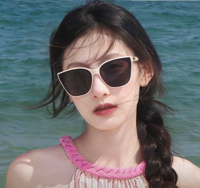Dior 2025新款潮流爆款 时尚方框太阳镜 佩戴舒适 网红潮款墨镜 女士高清加厚偏光太阳镜 高品质Tr镜框 型号Cd67711