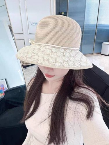 迪奥Dior小花朵玫瑰草编渔夫帽子女新款渔夫帽夏季防晒遮 阳帽户外沙滩帽潮