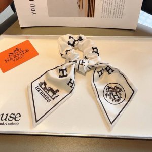 配包装 hermes 爱马仕 双H字母飘带马尾发圈 蝴蝶结肠圈 高档韩版皮筋 经典花型设计 高端大气 名媛范儿