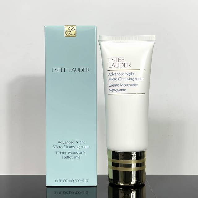 普通版 40 雅诗兰黛肌透修复洗面奶100Ml！洁净无负担，深入肌肤里层清洁，净肤焕颜，根源修护，温和、快速去除所有的负担，包括彩妆、污染和各种杂质，清洁毛孔，