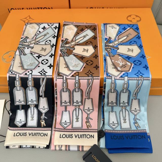 P70女神必入 进口真丝面料非常特别的触感 超多用途：领巾、发带、包包配饰、腰带.....等等等等，超好驾驭 夏季配衣服 配包包 顶级真丝光泽感超级强 精美无比