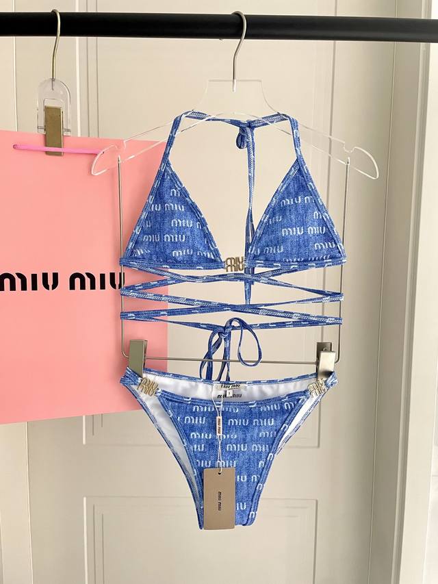 100 Miumiu新款分体游泳衣适合多种场景的游泳衣♀海边 游泳池 温泉 水上乐园 漂流都可以内搭也完全可以 连体设计遮肉显高挑 腹部有点肉肉也不影响咱美美的