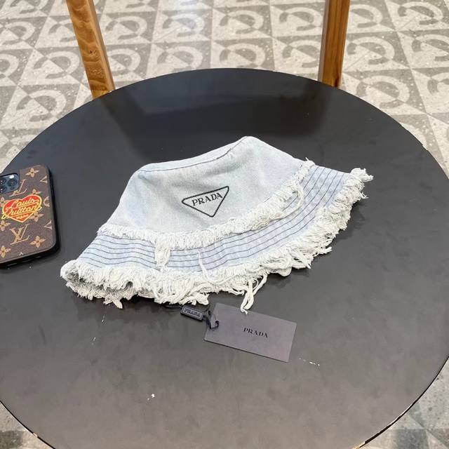 P80 Prada普拉达 新款牛仔做旧款渔夫帽，男女款又好搭配，出街单品
