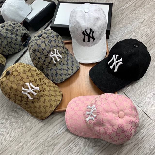 ￥ P80。G家。G & Ny 联名款 超A品质 最新款！时尚潮流，高端做工！每一个帽子都是用心之作！牛津材质！头层牛皮！配盒子、防尘袋、卡片！非一般的品质，细