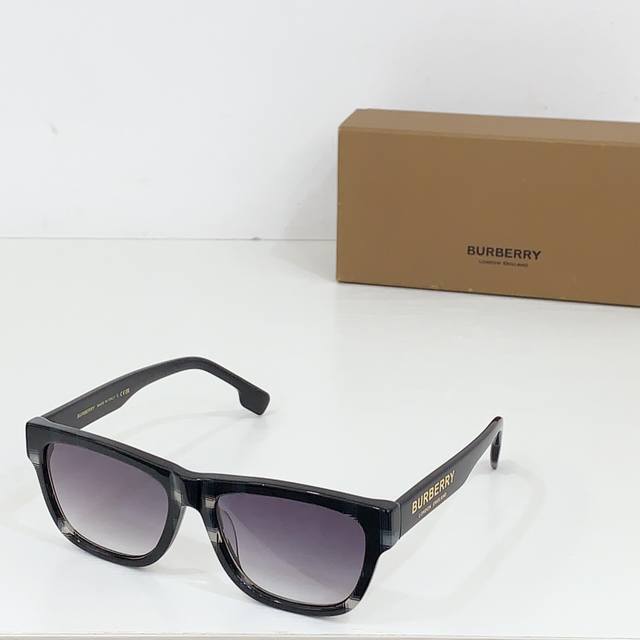P180 Burberr* Model：Be4293 Size：56口17-145 1302150