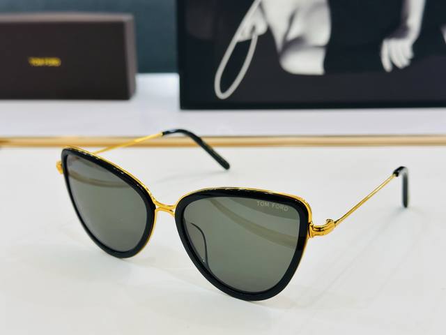 款 Tom Ford汤姆家 Model:Ft0814 Size：56口16-140 时尚潮流 C超轻 太阳镜 P140