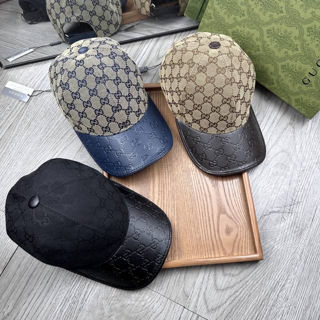 ￥ P70。G家。大Gg皮沿经典款 超A品质 最新款！时尚潮流，高端做工！每一个帽子都是用心之作！牛津材质！头层牛皮！配盒子、防尘袋、非一般的品质，细节也很重要