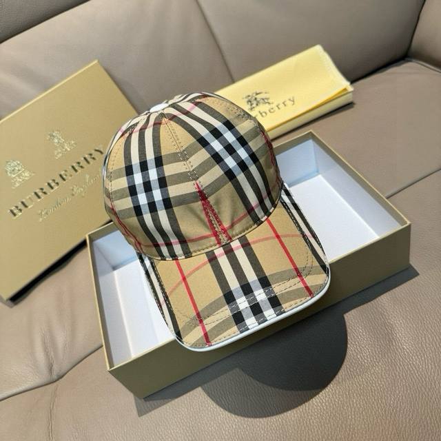 P80 新款出货 配盒子布袋Burberry 巴宝莉 原单棒球帽， 专柜热卖款，经典格子，1:1开模订制，帆布面料，纯棉内里，轻盈透气。完美版型，对格精准无误，