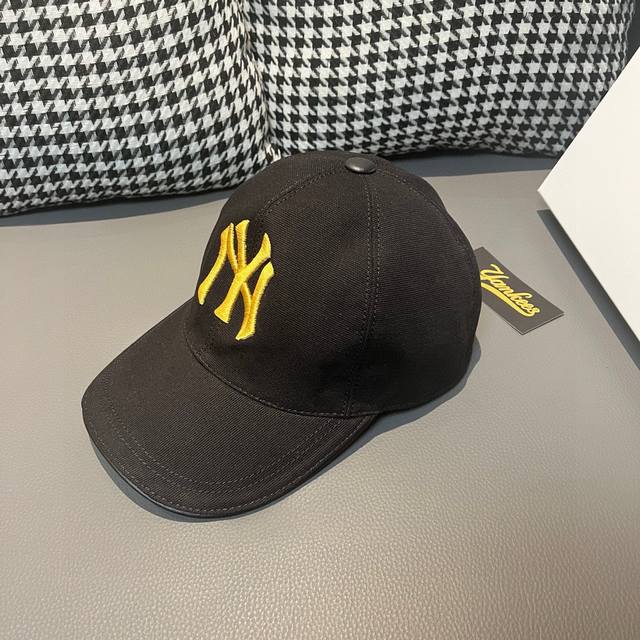 P80 爆款回货 Ny New York 棒球帽， 专柜最新款，Ny刺绣，简洁大气！1:1开模订制，原厂透气帆布料+头层牛皮，细节堪称完美，原厂品质，独家实物拍