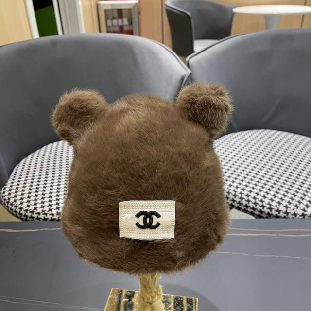 P80香奈儿Chanel 国潮子女秋冬可爱渔夫帽大头围毛绒保暖帽