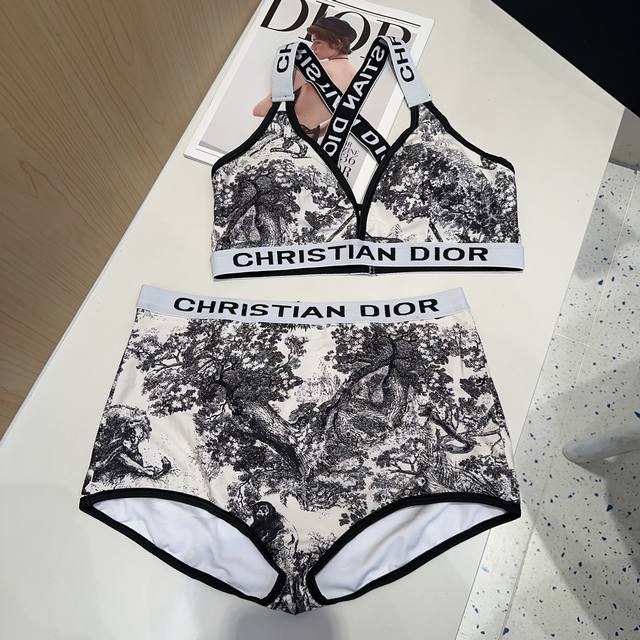 100 迪奥泳衣，时尚达人必备。超级显身材！Sml