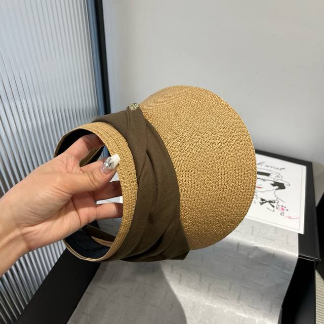 80￥P Prada普拉达新款遮阳帽，发箍草帽