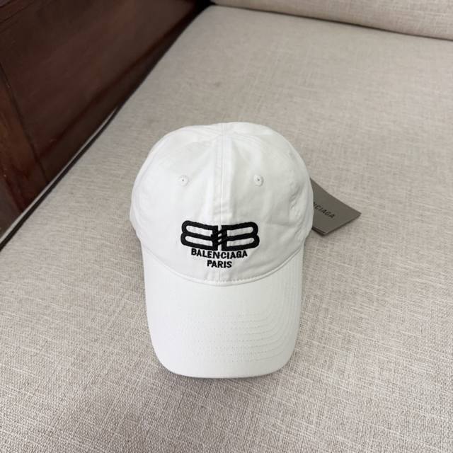 60 Balenciaga 春款新款个性棒球帽，透气性巨佳，四季佩戴款 高颜值时尚单品！ 男女同款