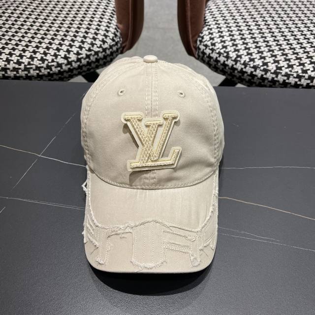 P70 Lv 路易威登2025新款经典休闲潮流款简约棒球帽日韩风格，随便搭配都超好看！出门旅游，绝对要入手的一款