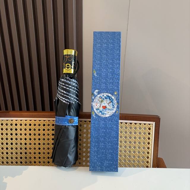 70 Dior 迪奥 星空 三折自动折叠晴雨伞 时尚原单代工品质 细节精致 看得见的品质 打破一成不变 色泽纯正艳丽！4色