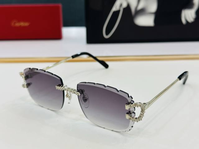 P190 原版Cartie* 卡家 官网经典款 太阳镜 Ct0602S Size：58口17-142 电镀工艺精湛大牌品 J戴起来气质十足！
