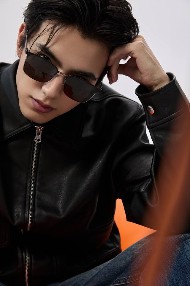 P120Gucci 2025新款男女情侣款太阳镜多边形墨镜Ip电镀永不褪色 超轻超有弹性整幅眼镜无螺丝重要的是压不坏 高清尼龙镜片、精湛的工艺 原版材料 休闲大