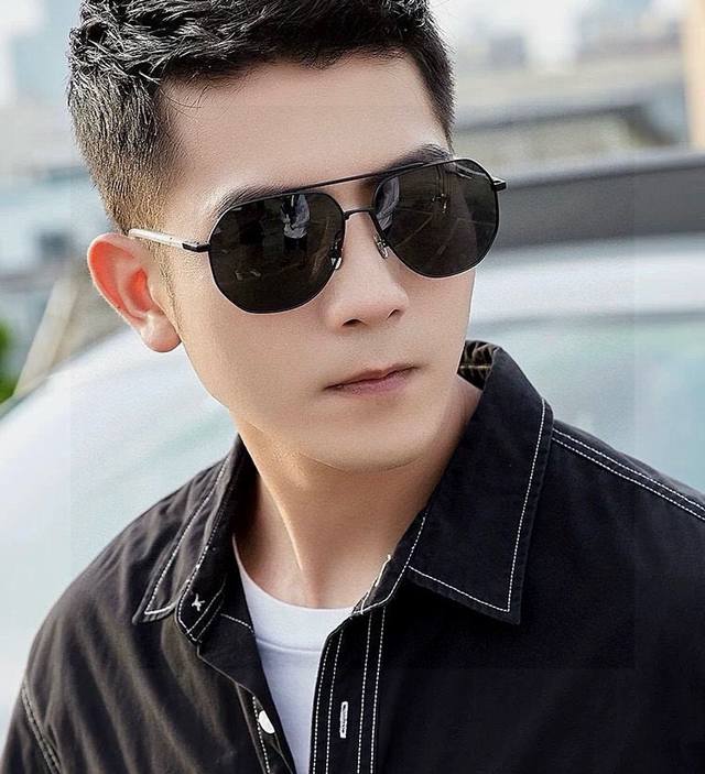P90 Gucci 高品质男女款墨镜 进口宝丽来偏光镜片 蛤蟆镜 开车钓鱼都可 百搭显瘦墨镜韩版男士飞行员大框司机开车防紫外线太阳镜 型号：5980