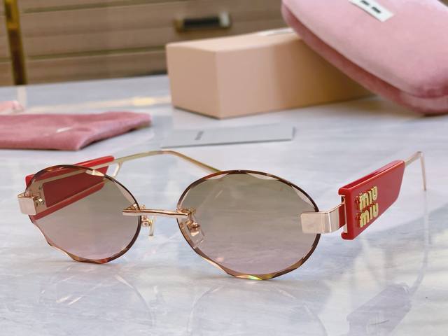 P180， Miu Mi* 缪缪新款太阳镜， Model:Mu 128Av，Size：58口16-142