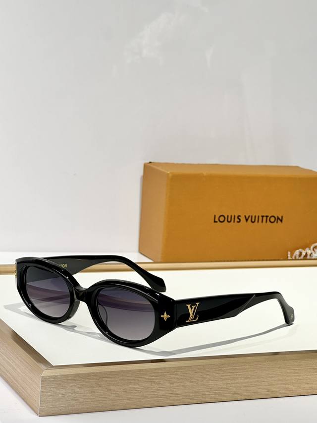 P180 Louis Vuitton Mod：Z0662 Size：51口23 145