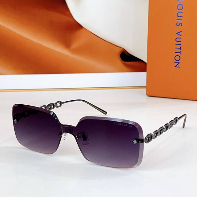 P180 Louis Vuitto* Model：Z20330 Size：146口0