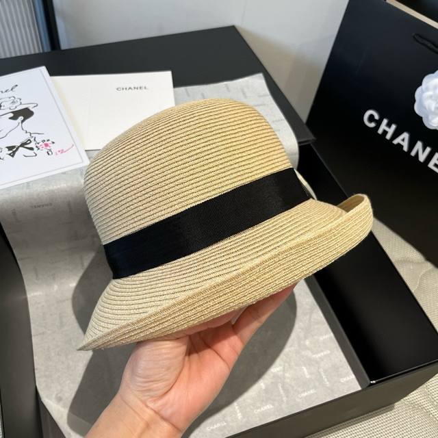 110￥P Chanel香奈儿卷边草帽，头围57Cm